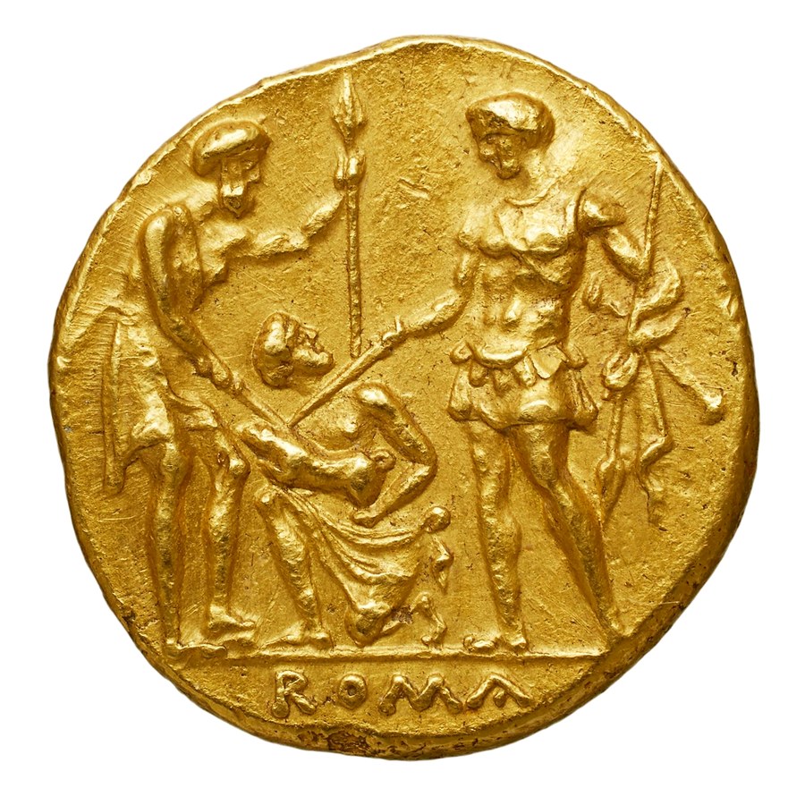 Roman gold oath stater, reverse: two soldiers swearing an oath over a kneeling man holding a pig, ROMA below